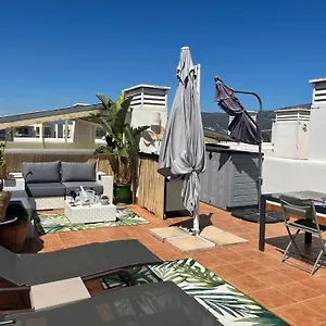 Avec Terrasse Sur Le Toit Vue Roses